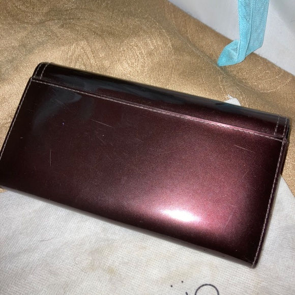 Beijo Patent Leather Women’s Wallet - Picture 2 of 6